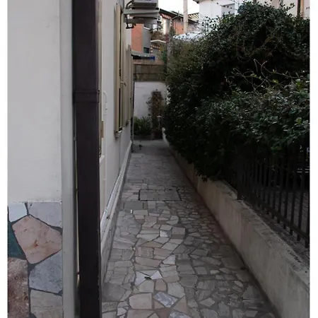 “al 57”…. A Quiet Corner In Lejlighed